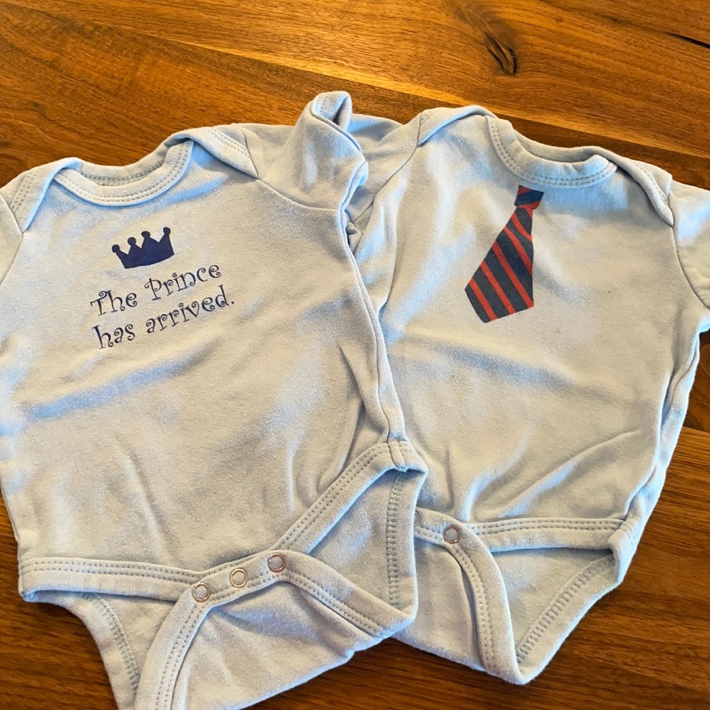 Blue onesies- 0-6 mth